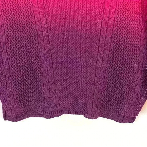 American Eagle Softest Stitchmix Red Ombre Knit Crew Neck Sweater Size XS - Picture 4 of 12
